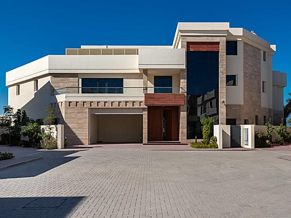 Discover the Most Luxurious Homes in Dubai